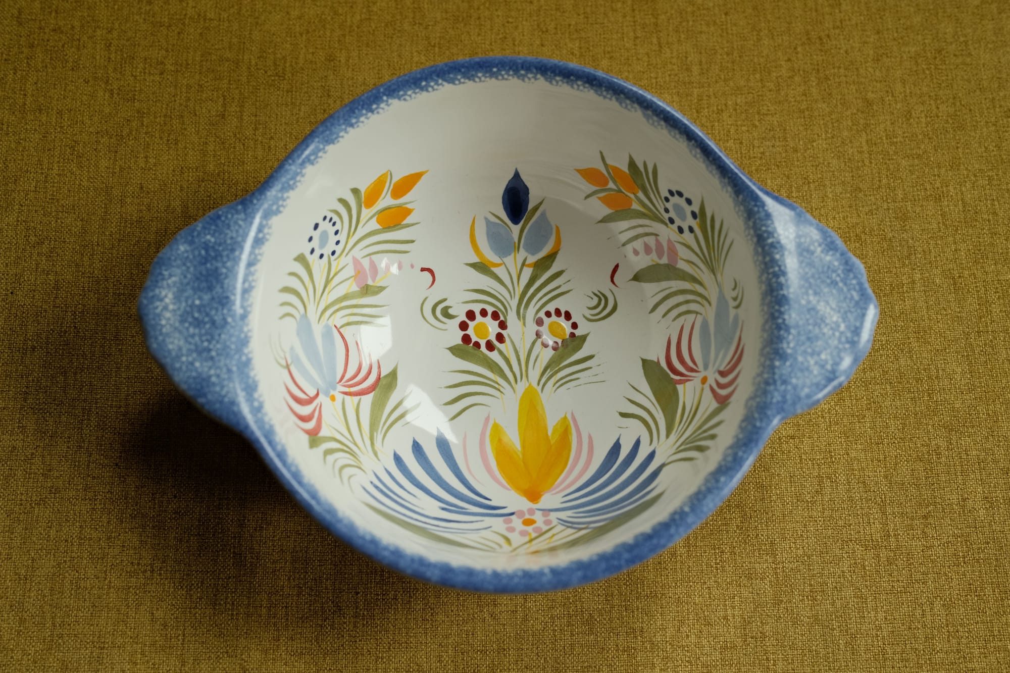 Bretonische Keramik: Fokus auf eine legendäre Schüssel